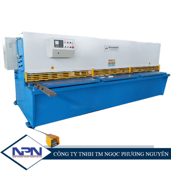 Máy cắt tấm CNC QC11K