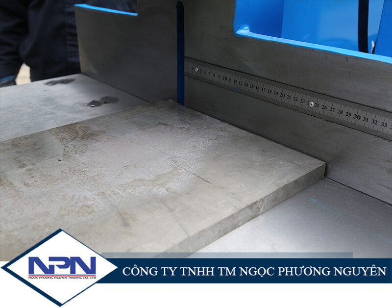 Máy cắt nhôm định hình - nhựa 1500 mm LXJ-1500