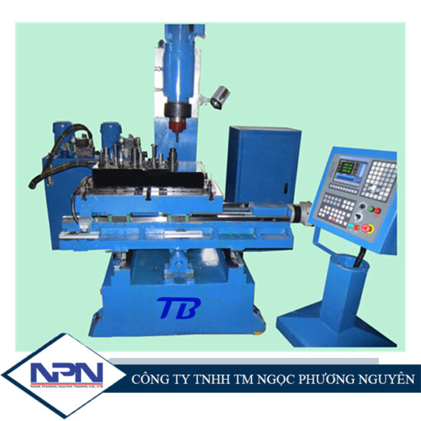 Máy tán đinh CNC cho đầu xi lanh động cơ ô tô TB-LJM8-SK