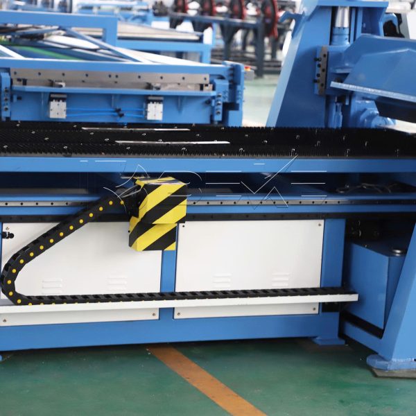 Máy uốn sắt thủy lực CNC