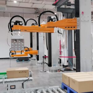 Máy xếp pallet 4 trục tốc độ cao chuyên xếp thùng carton