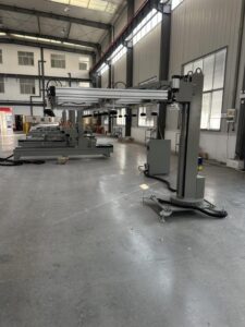 thiết bị cấp liệu và dỡ kim loại tự động